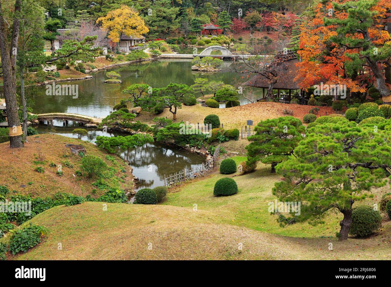 Hiroshima shukkeien garden hires stock photography and images Alamy