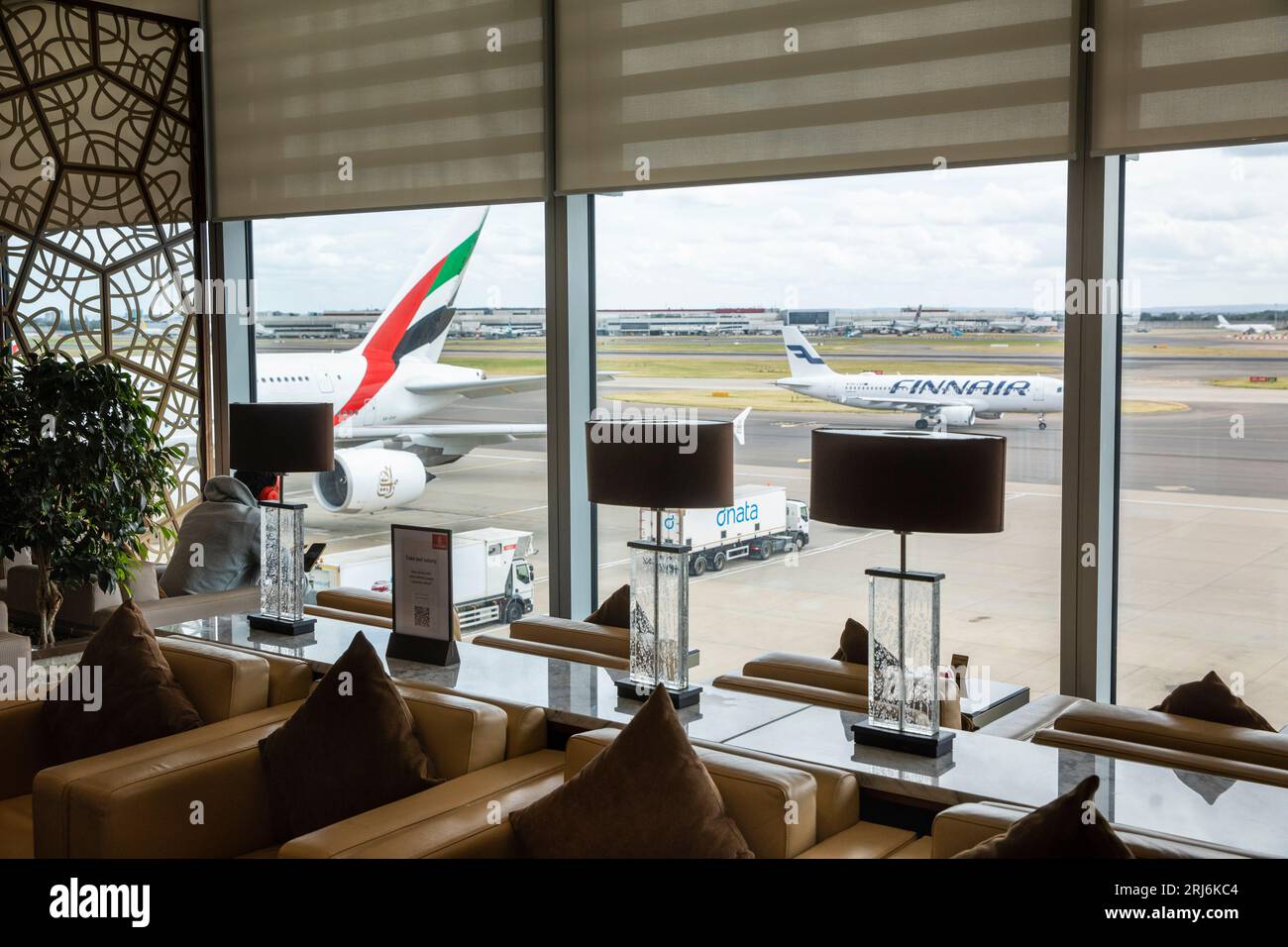 Lhr004 UK, England, London Heathrow Airport, Emirates Business Class Lounge, overlooking A380 at gate Stock Photo