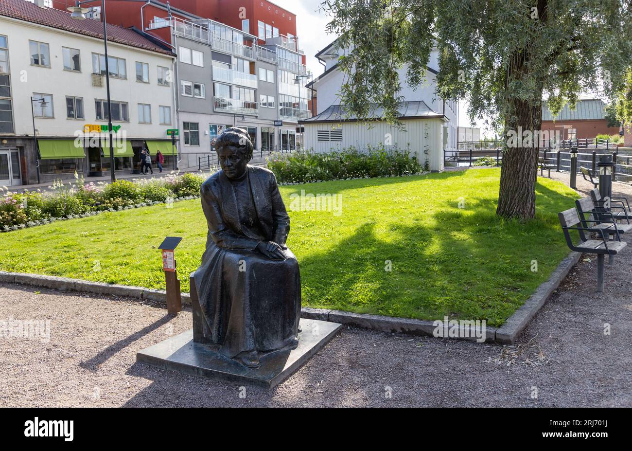 Selma Lagerlöf statue, Östra hamngatan, Falun, Sweden. Stock Photo