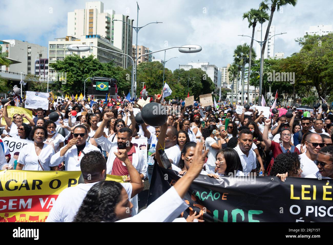 Salvador, Bahia, Brazil - September 07, 2022: Nurses are seen protesting during the Brazilian independence parade in the city of Salvador. Stock Photo