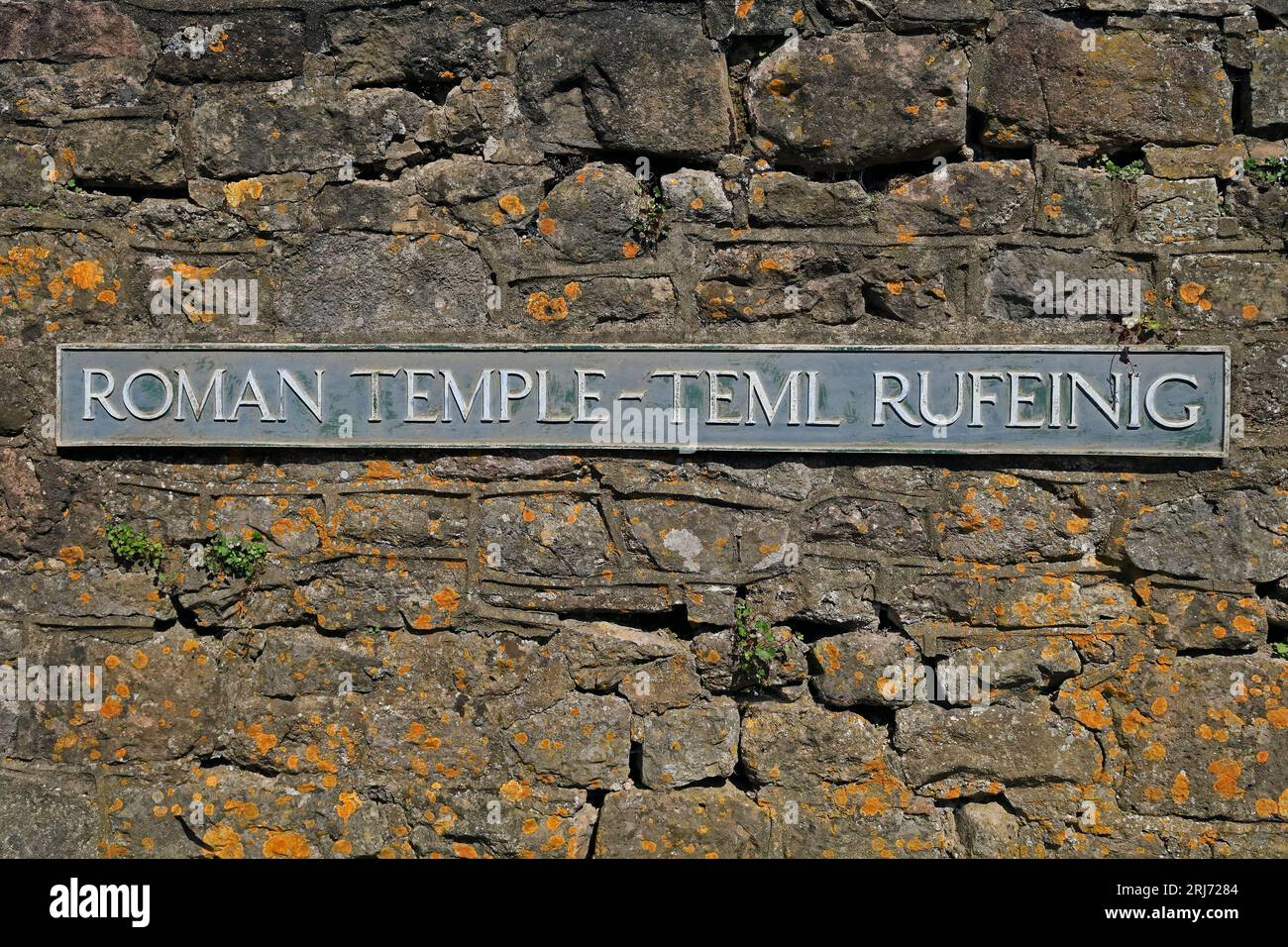 Temple Sign Hard Bilingual sign for Roman Temple - Teml Rufeinig - Site of Roman Temple ...