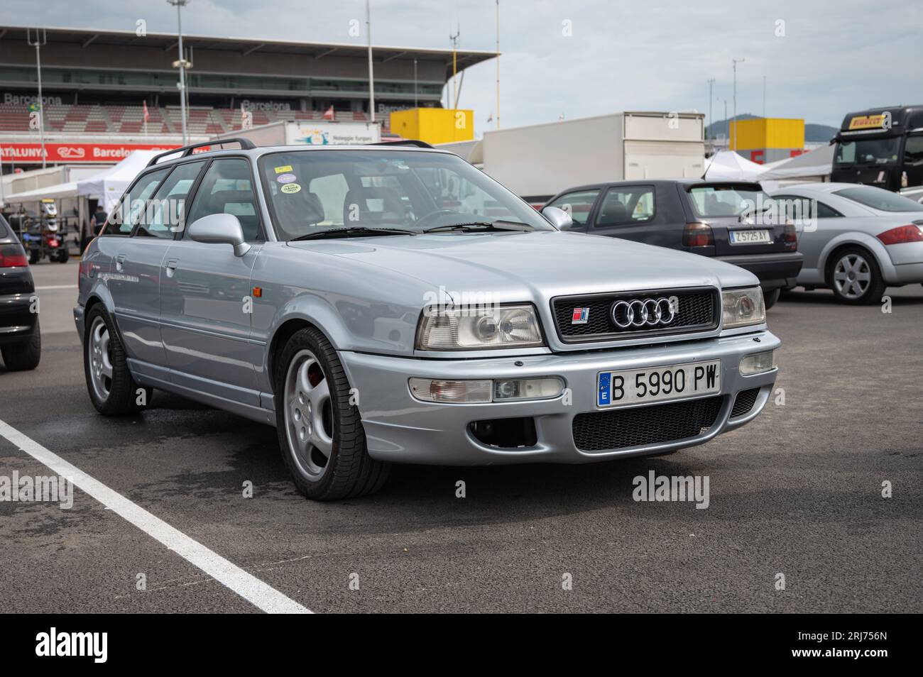 Front view of the classic sports family Audi RS2 Avant in light gray color  Stock Photo - Alamy