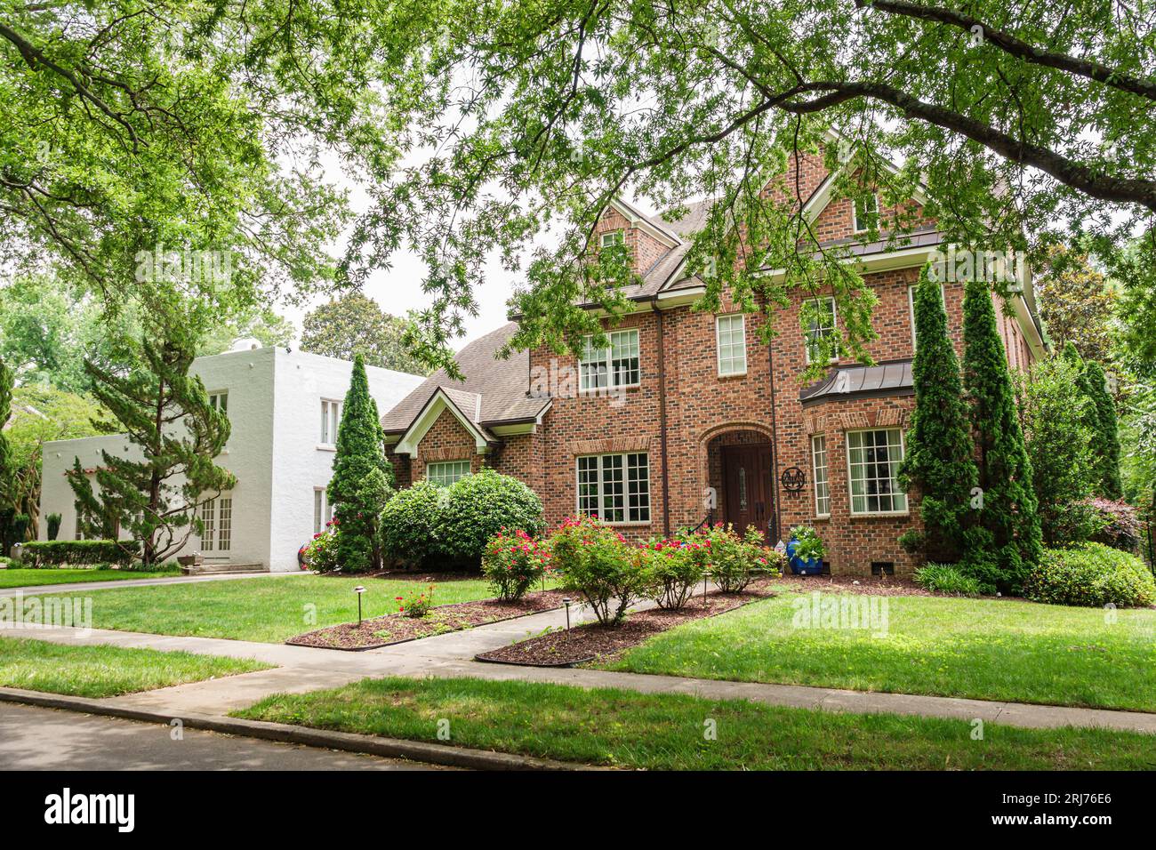 Charlotte North Carolina,Myers Park,Ridgewood Avenue,large brick