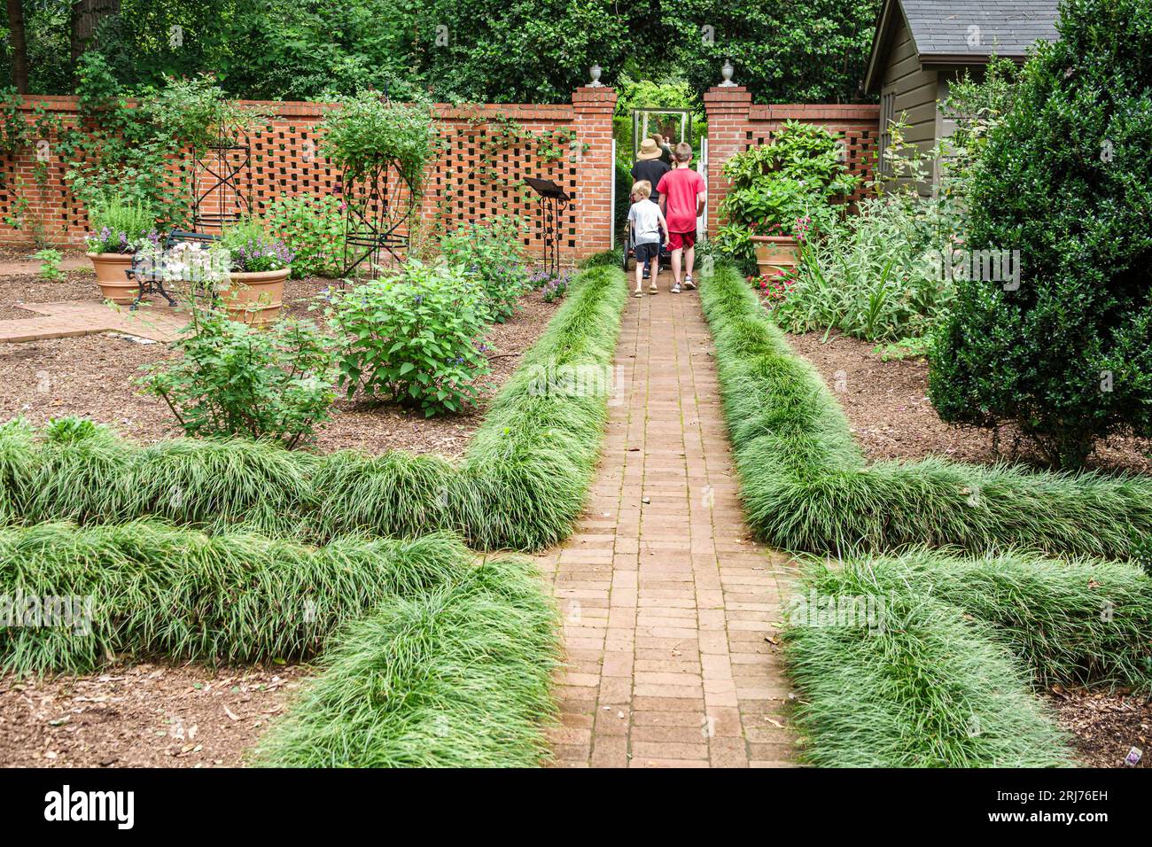 Charlotte North Carolina,Myers Park,Ridgewood Avenue,Wing Haven Gardens