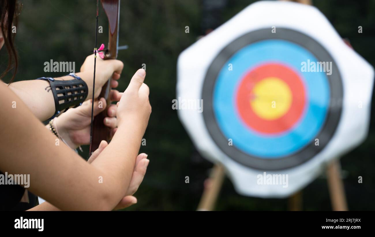 Archery bullseye hi-res stock photography and images - Alamy