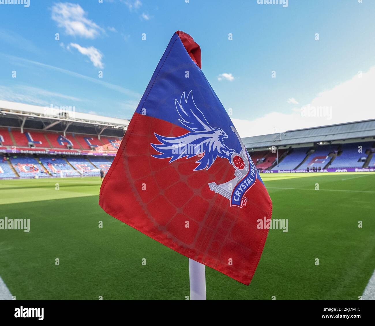 Corner flag during the Premier League match Crystal Palace vs Arsenal