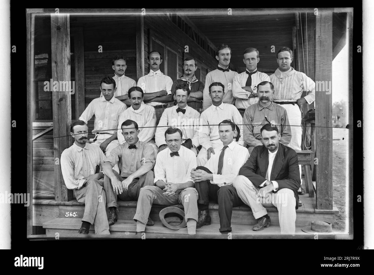 Grupo de Homens - 565 1910 by Dana B. Merrill Stock Photo