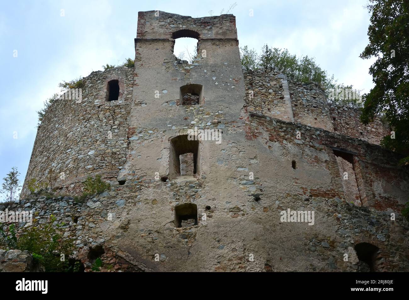 12th century castle ruins, Burgruine, Landsee, Lánzsér, Markt Sankt Martin, Sopronszentmárton, Burgenland, Austria, Europe Stock Photo