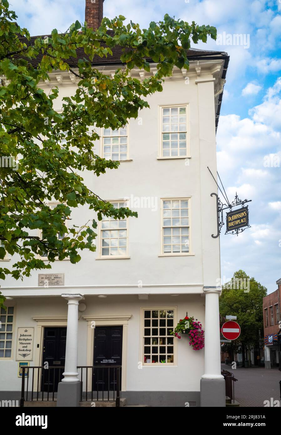 The house in Lichfield, Staffordshire, UK, where the famous writer, poet and playwright Samuel Johnson, or Dr Johnson, was born in 1709. Stock Photo