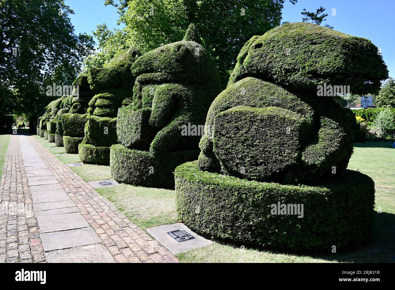 Queen's Beasts & chess piece topiary. Hall Place & Gardens, Bexley