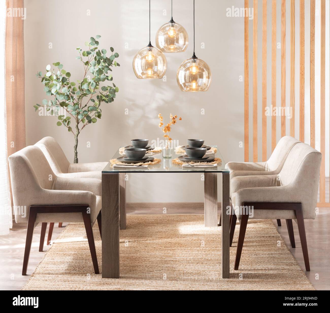 Refined dining table hi-res stock photography and images - Alamy