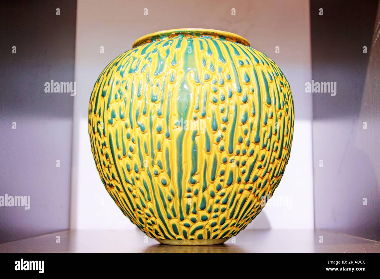 Exquisite modelling hi-res stock photography and images - Alamy
