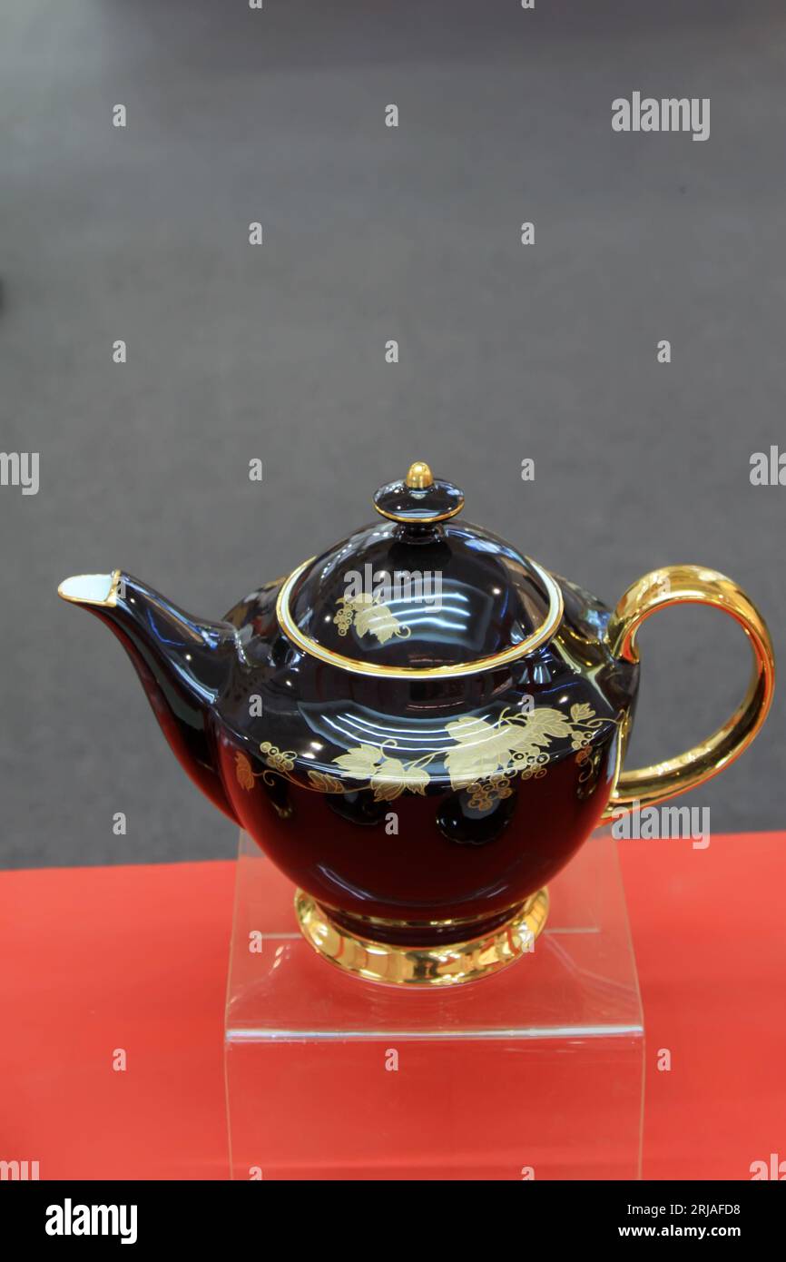 Exquisite modelling hi-res stock photography and images - Alamy