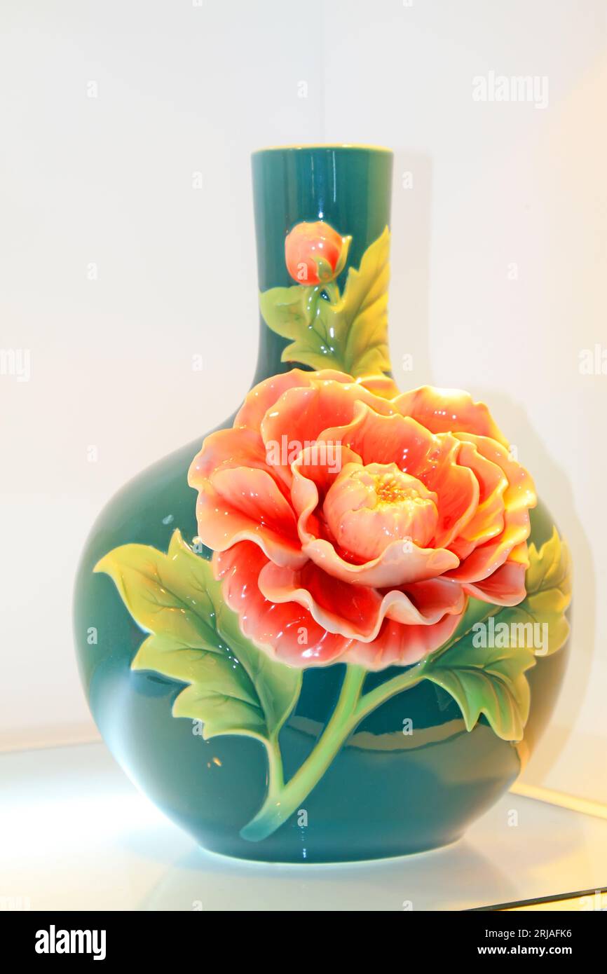 Exquisite modelling hi-res stock photography and images - Alamy