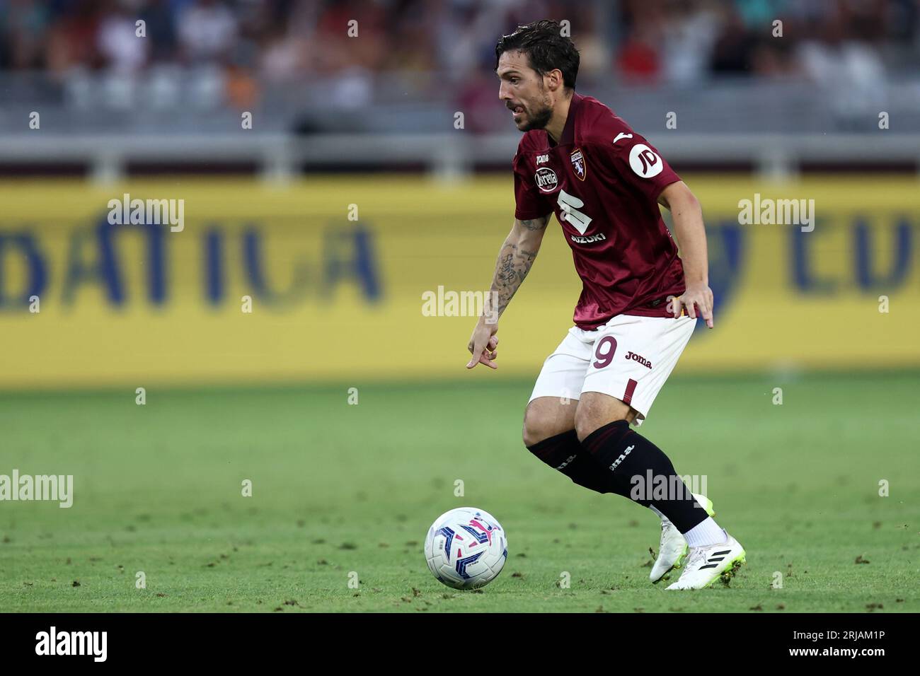 Torino, Italy. 21st Aug, 2023. Simone Verdi of Torino Fc controls the ball during the Serie A match beetween Torino Fc and Cagliari Calcio. Credit: Marco Canoniero/Alamy Live News Stock Photo