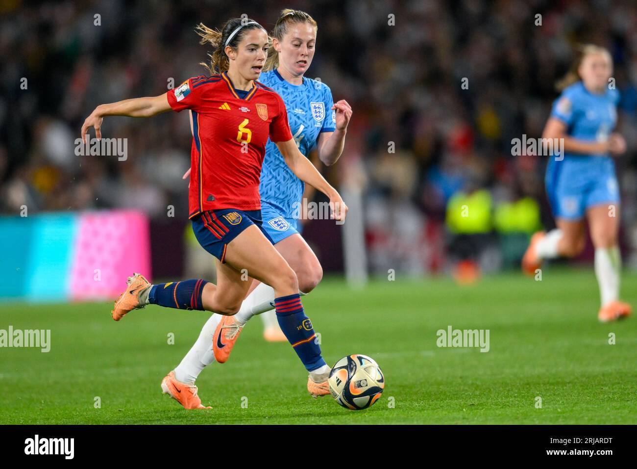 Sydney, Australia. 20th Aug, 2023. Aitana Bonmati of Spain and Keira Walsh of England during the FIFA Women's World Cup 2023 Final match between Spain Women and England Women at Stadium Australia, Sydney, Australia on 20 August 2023. Photo by Richard Nicholson. Editorial use only, license required for commercial use. No use in betting, games or a single club/league/player publications. Credit: UK Sports Pics Ltd/Alamy Live News Stock Photo