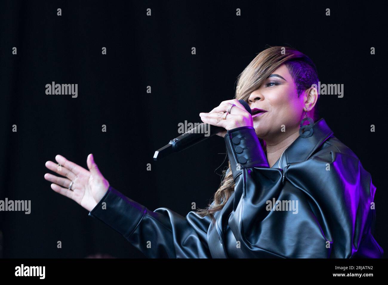 The British singer Gabrielle performing at the Eden Sessions in Cornwall. Stock Photo