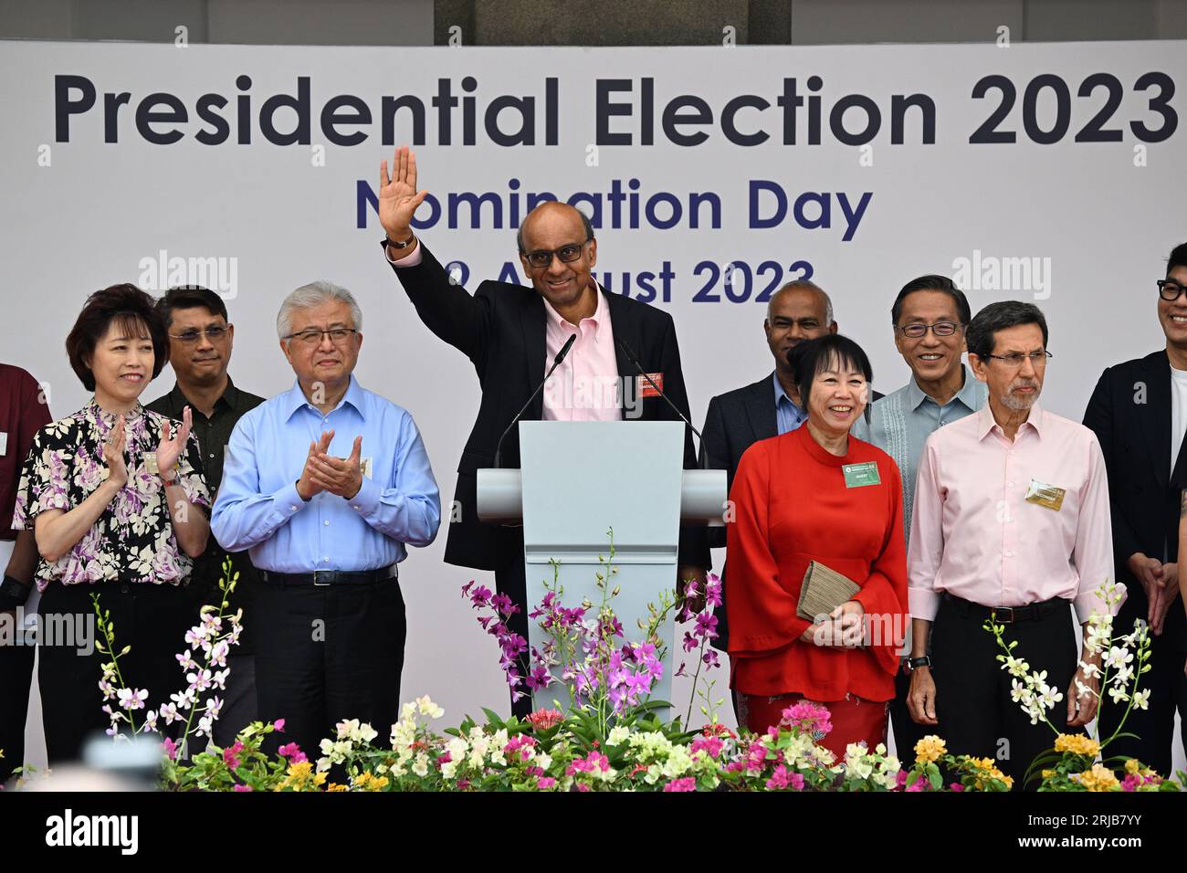 Singapore. 22nd Aug, 2023. Presidential candidate Tharman Shanmugaratnam waves to his supporters at the nomination centre for the upcoming presidential election in Singapore on Aug. 22, 2023. Singapore will hold polls for the presidential election on Sept. 1, Returning Officer Tan Meng Dui announced on Tuesday after three candidates filed nomination documents. Credit: Then Chih Wey/Xinhua/Alamy Live News Stock Photo