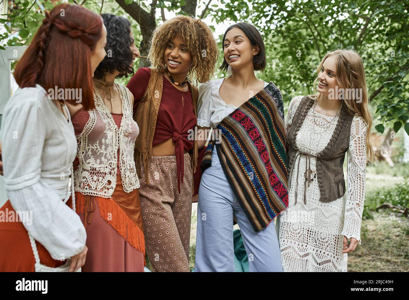 Group of women hugging hi-res stock photography and images - Alamy