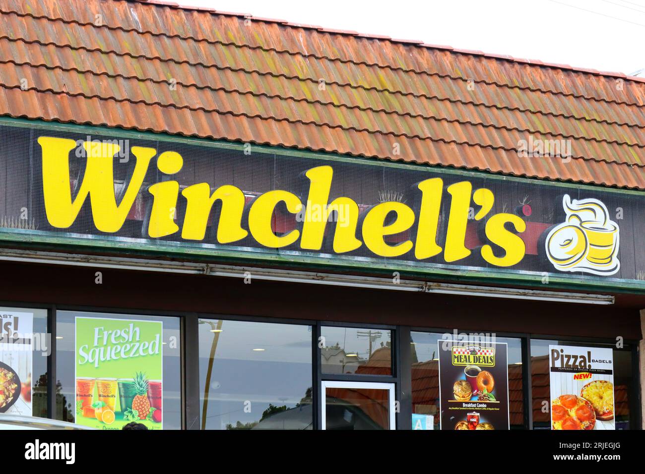 Los Angeles, California Winchell's Donut House, International Doughnut Company, Home of the
