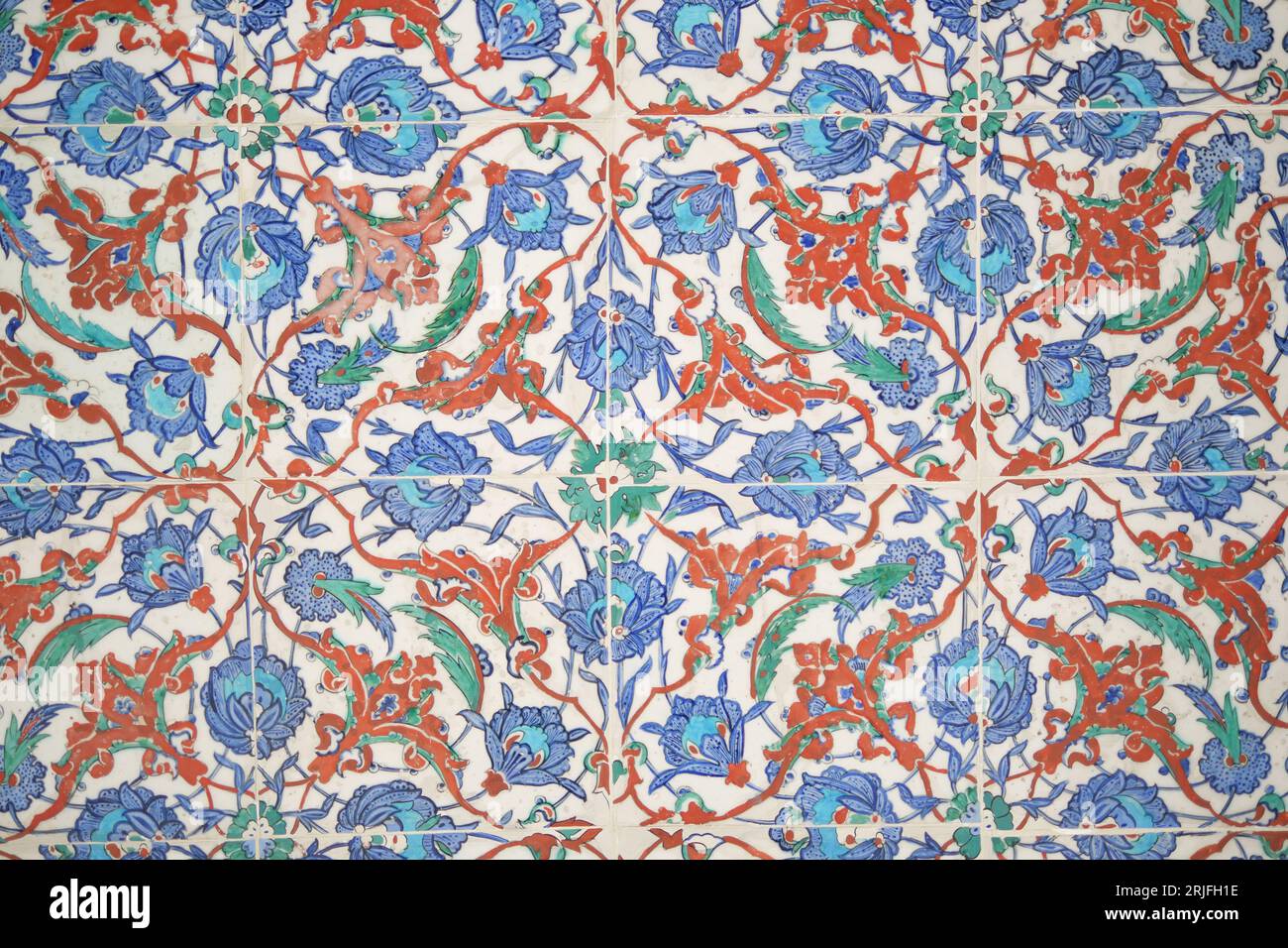 Iznik ceramics hi-res stock photography and images - Page 3
