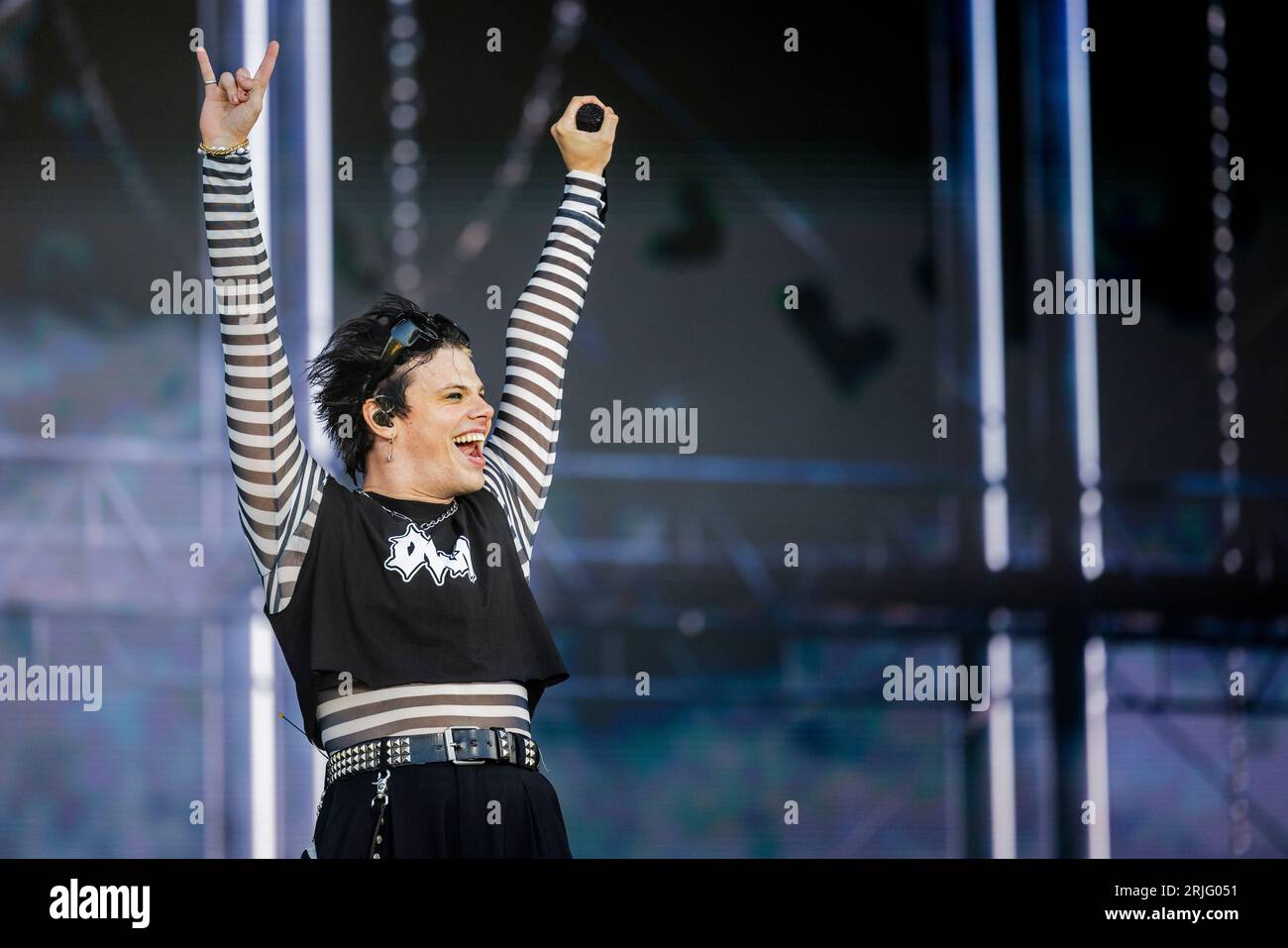 Hungary 11 August 2023 Yungblud live at Sziget Festival in Budapest © Andrea Ripamonti / Alamy Stock Photo