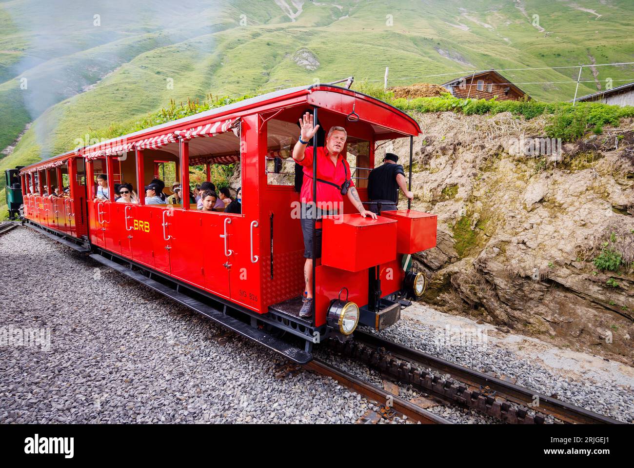 https://c8.alamy.com/comp/2RJGEJ1/brienz-rothorn-railway-a-popular-vintage-cogwheel-railway-on-the-brienzer-rothorn-in-the-emmental-alps-in-switzerlands-bernese-oberland-region-2RJGEJ1.jpg