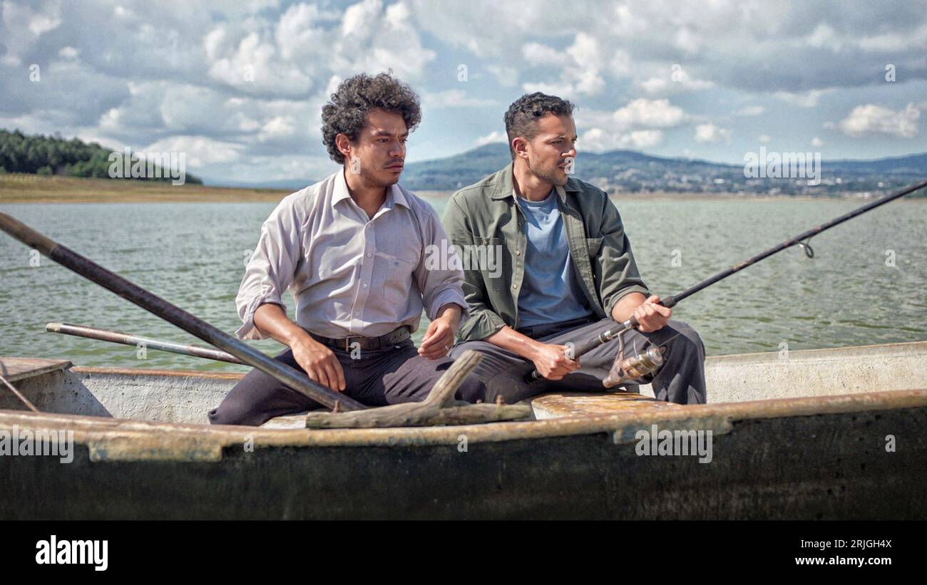 THE GREAT SEDUCTION, (aka LA GRAN SEDUCCION), from left Guillermo