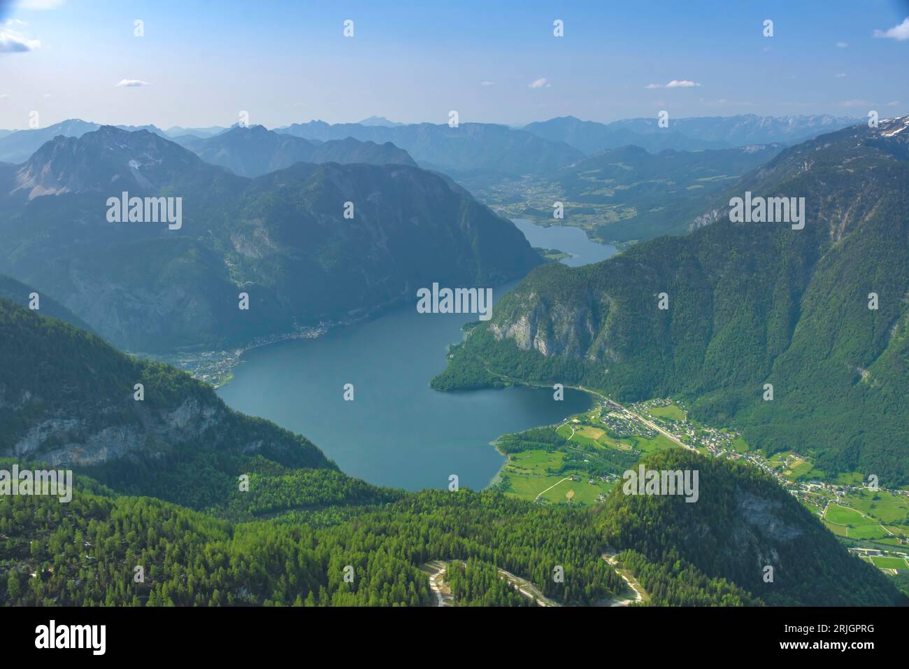 Amazing panorama from '5 Fingers' viewing platform above Hallstatt village, Hallstättersee lake and the inner Salzkammergut region, Austria Stock Photo