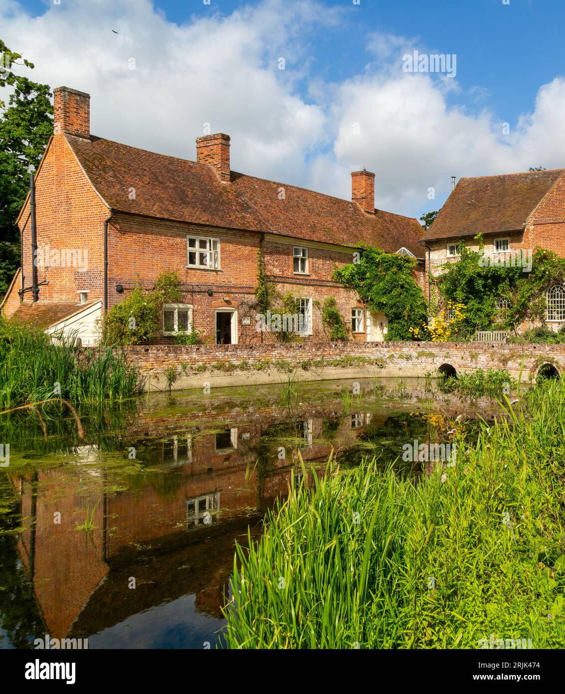 Flatford Mill East Bergholt Suffolk England UK Stock Photo Alamy flatford-mill-east-bergholt-suffolk-england-uk-stock-photo-alamy