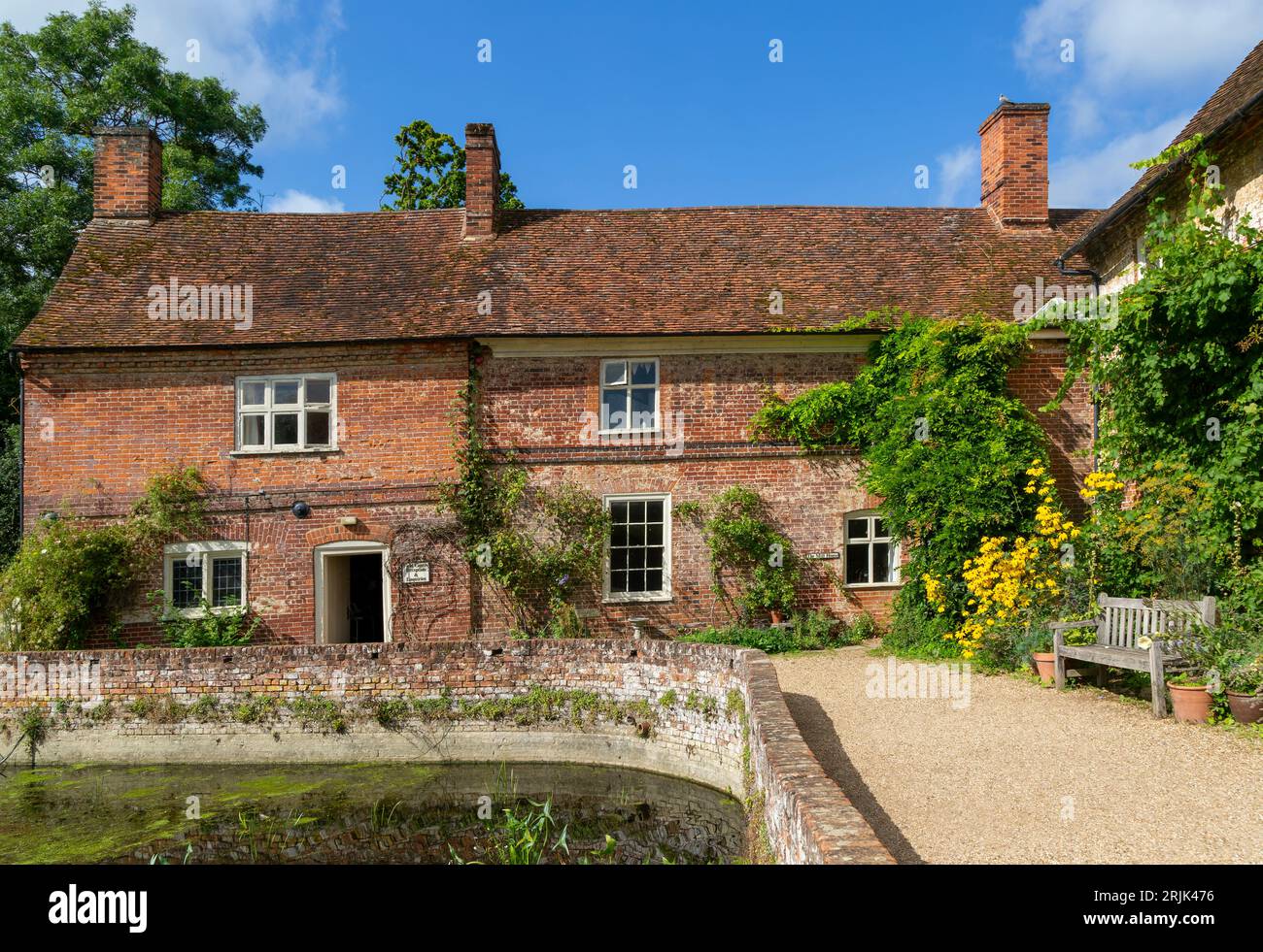 Flatford Mill, East Bergholt, Suffolk, England, UK Stock Photo Alamy