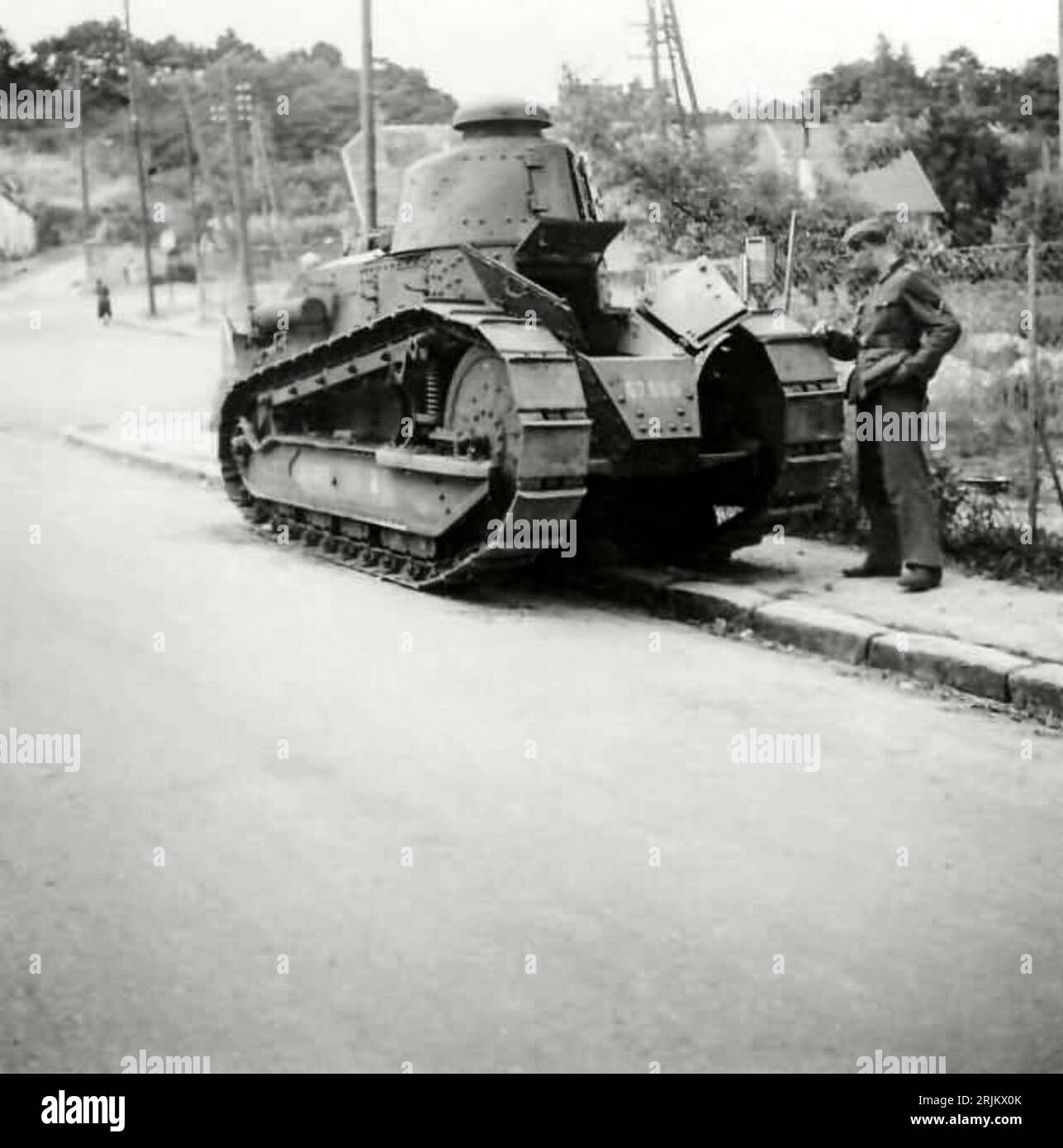 French Light Tank Renault Ft Hi res Stock Photography And Images Alamy french-light-tank-renault-ft-hi-res-stock-photography-and-images-alamy