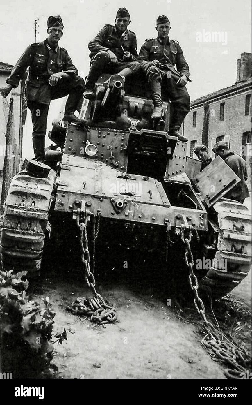 World War II - FRANCE. Tanks, D1, D1 front. The main French tanks used ...