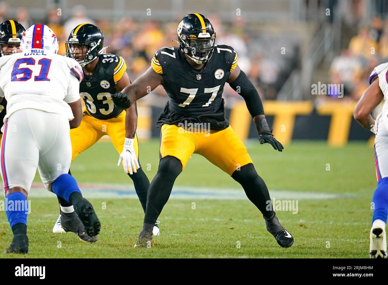 Pittsburgh Steelers offensive tackle Broderick Jones (77) blocks ...