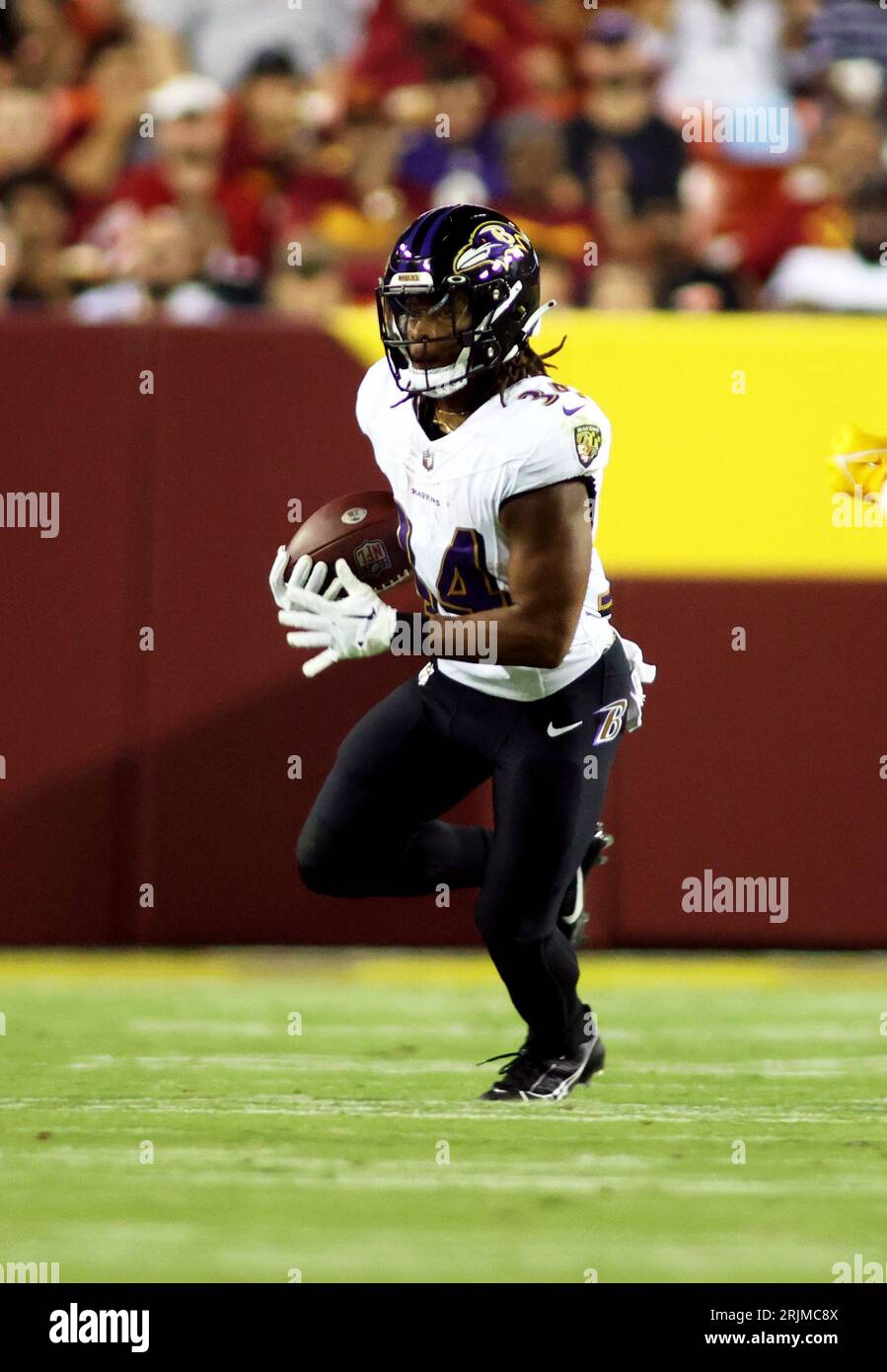 Baltimore Ravens running back Keaton Mitchell outruns Washington