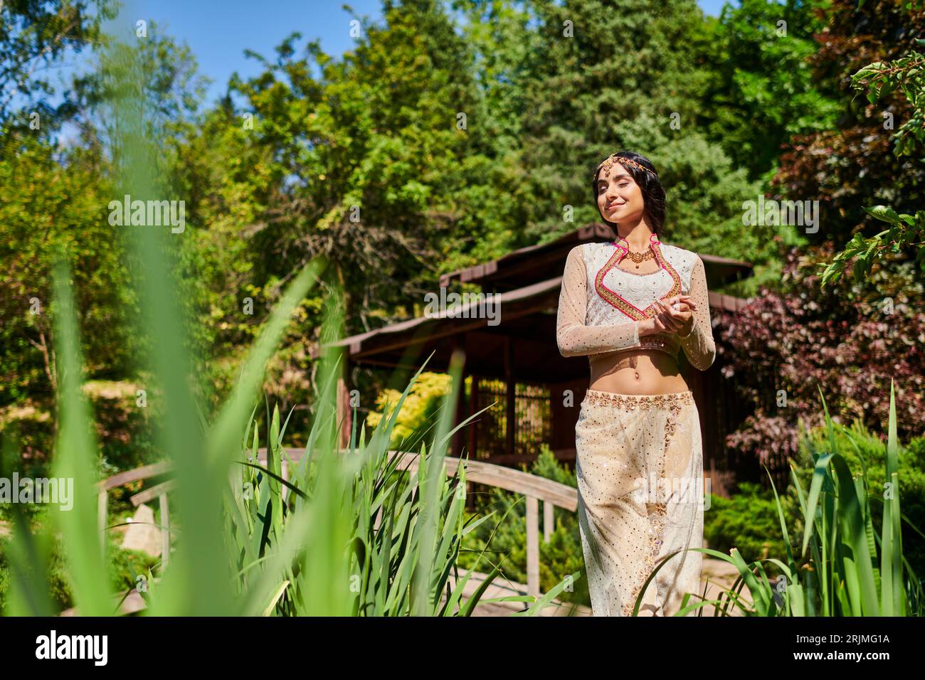 Happy indian woman hi-res stock photography and images - Alamy