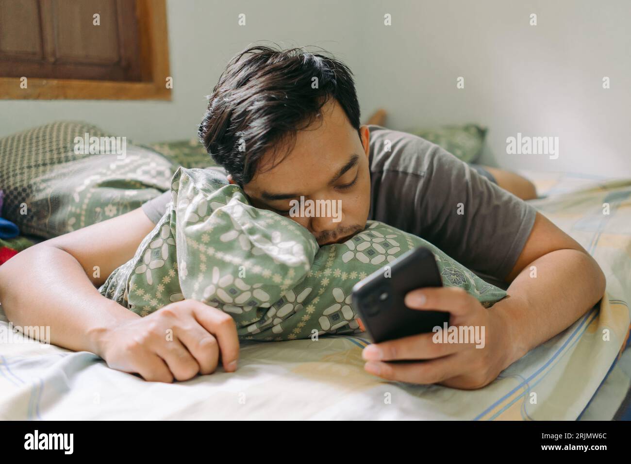 Mengantuk hires stock photography and images Alamy