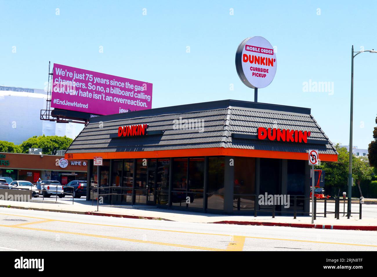 Los Angeles, California DUNKIN' DONUTS American multinational donut