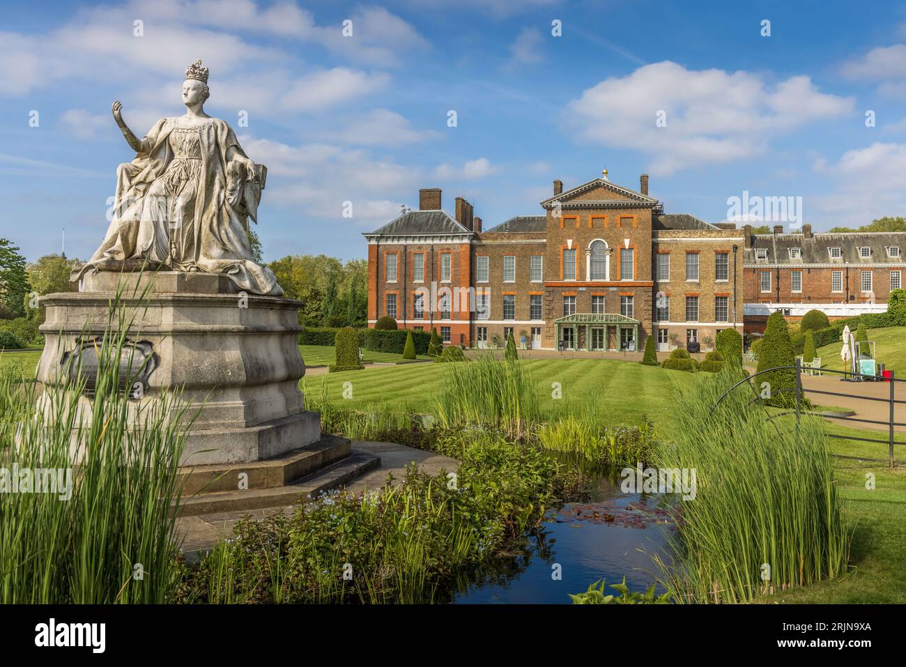 Statue of Queen Victoria in front of Kensington palace, London Stock