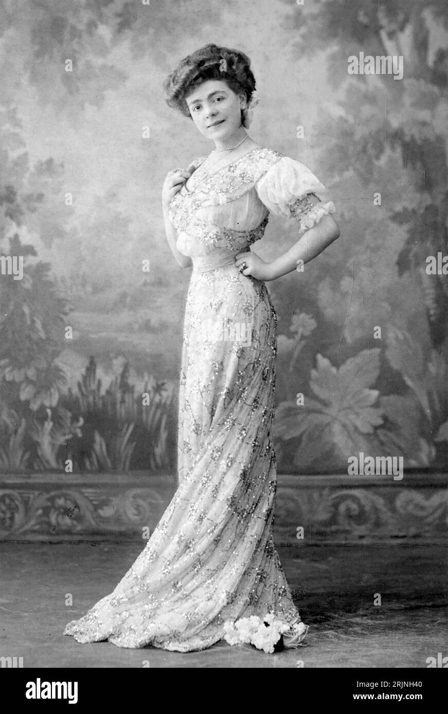 Edwardian fashion hi-res stock photography and images - Alamy