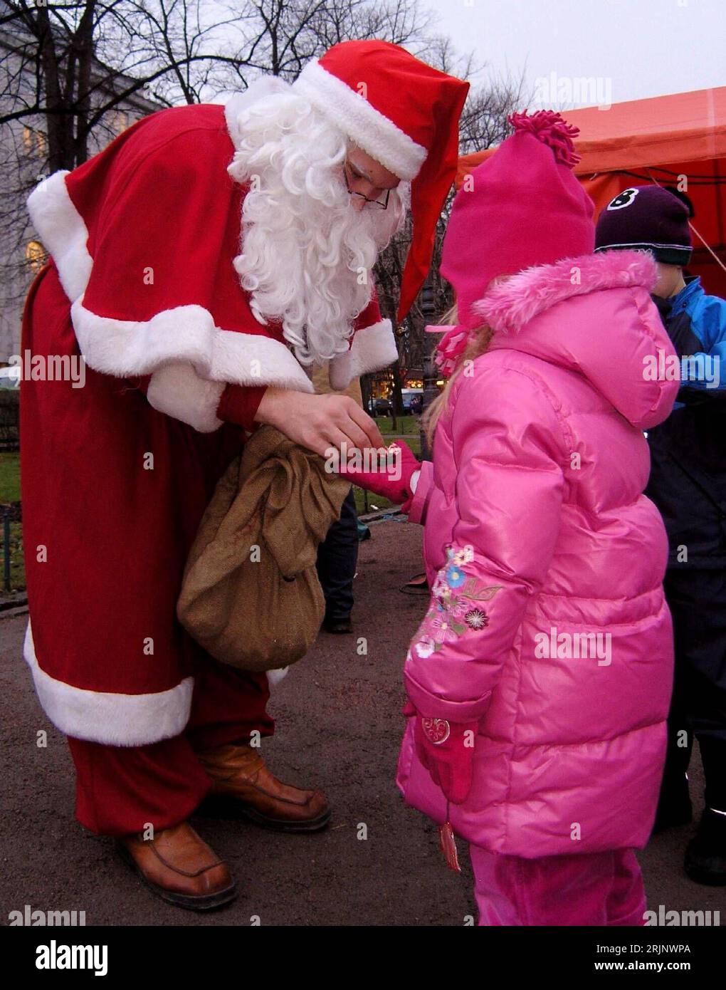 Helsinki weihnachtsmarkt hi-res stock photography and images - Alamy