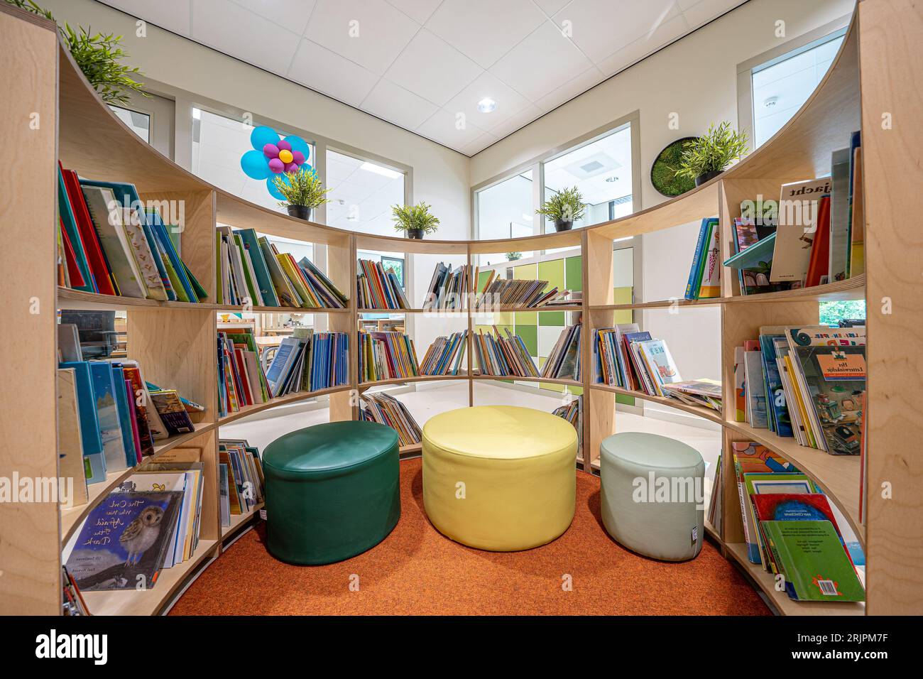 Innovative library hi-res stock photography and images - Alamy