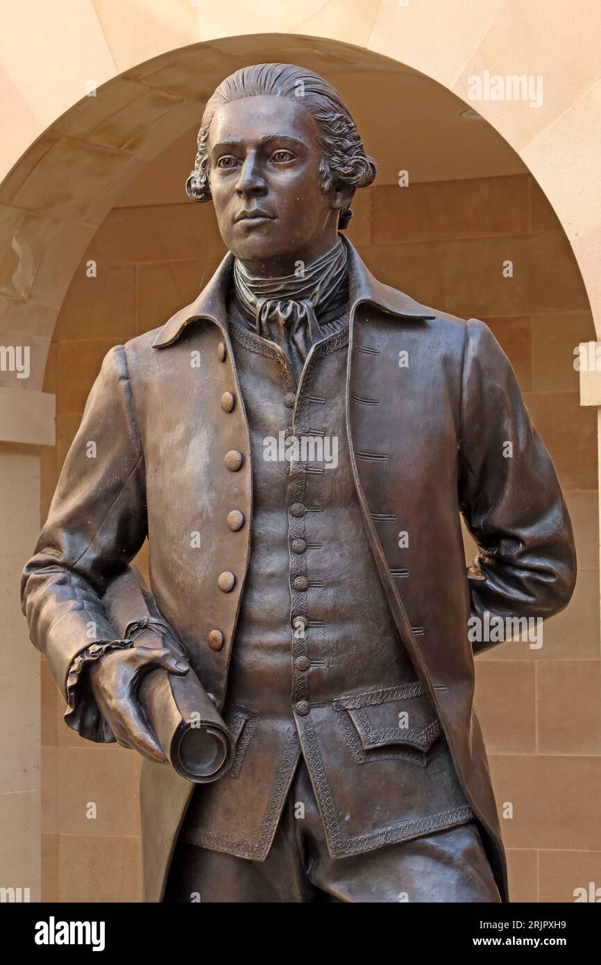 William Cavendish (1748–1811), 5th Duke of Devonshire bronze statue, George Street, Buxton, High Peak, Derbyshire, England , UK,  SK17 6BH Stock Photo