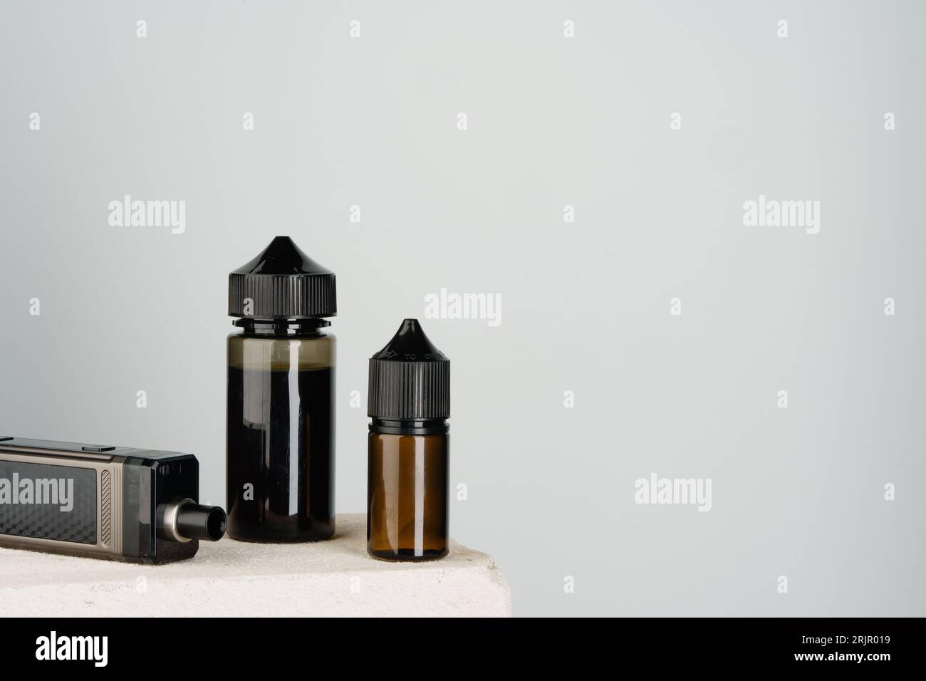 Vape refill bottle hi-res stock photography and images
