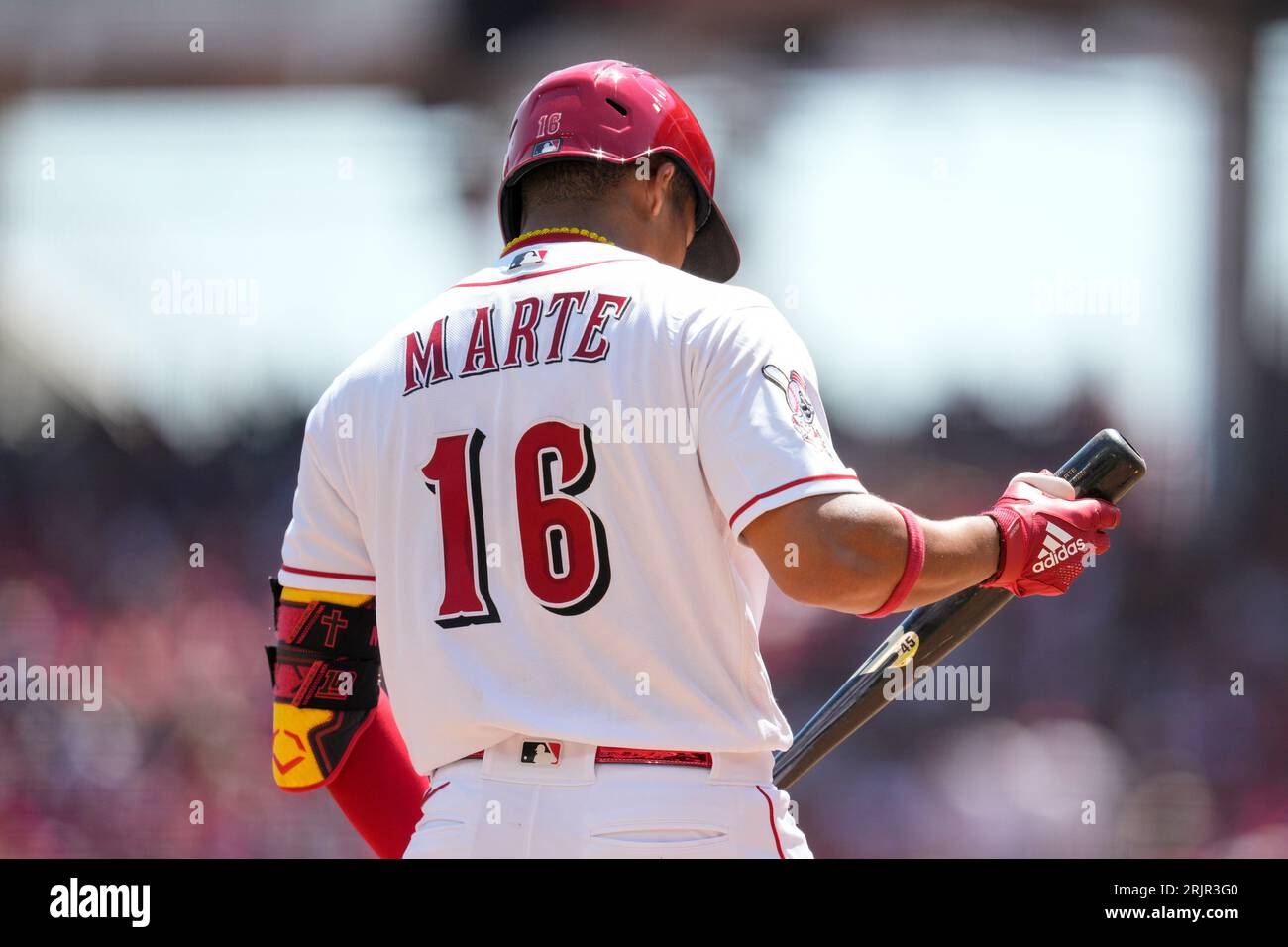 Cincinnati Reds third baseman Noelvi Marte bats during a baseball game