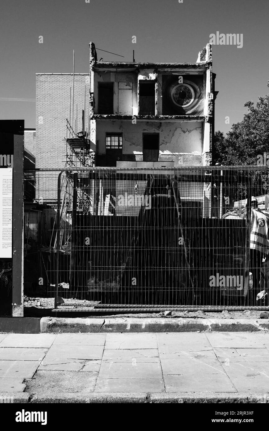 Kings cross derelict Black and White Stock Photos & Images Alamy