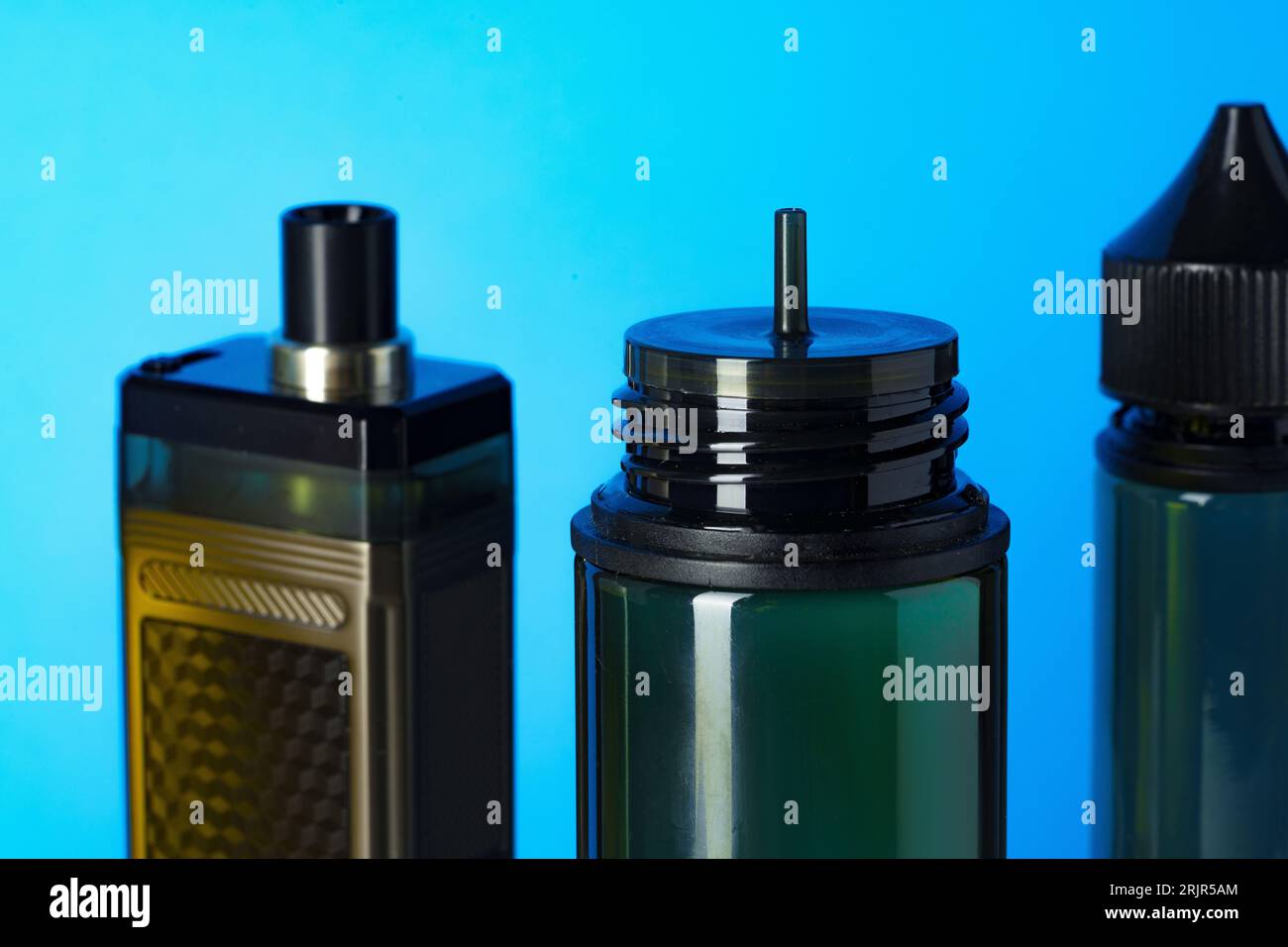 Vape coil hi-res stock photography and images - Page 6 - Alamy