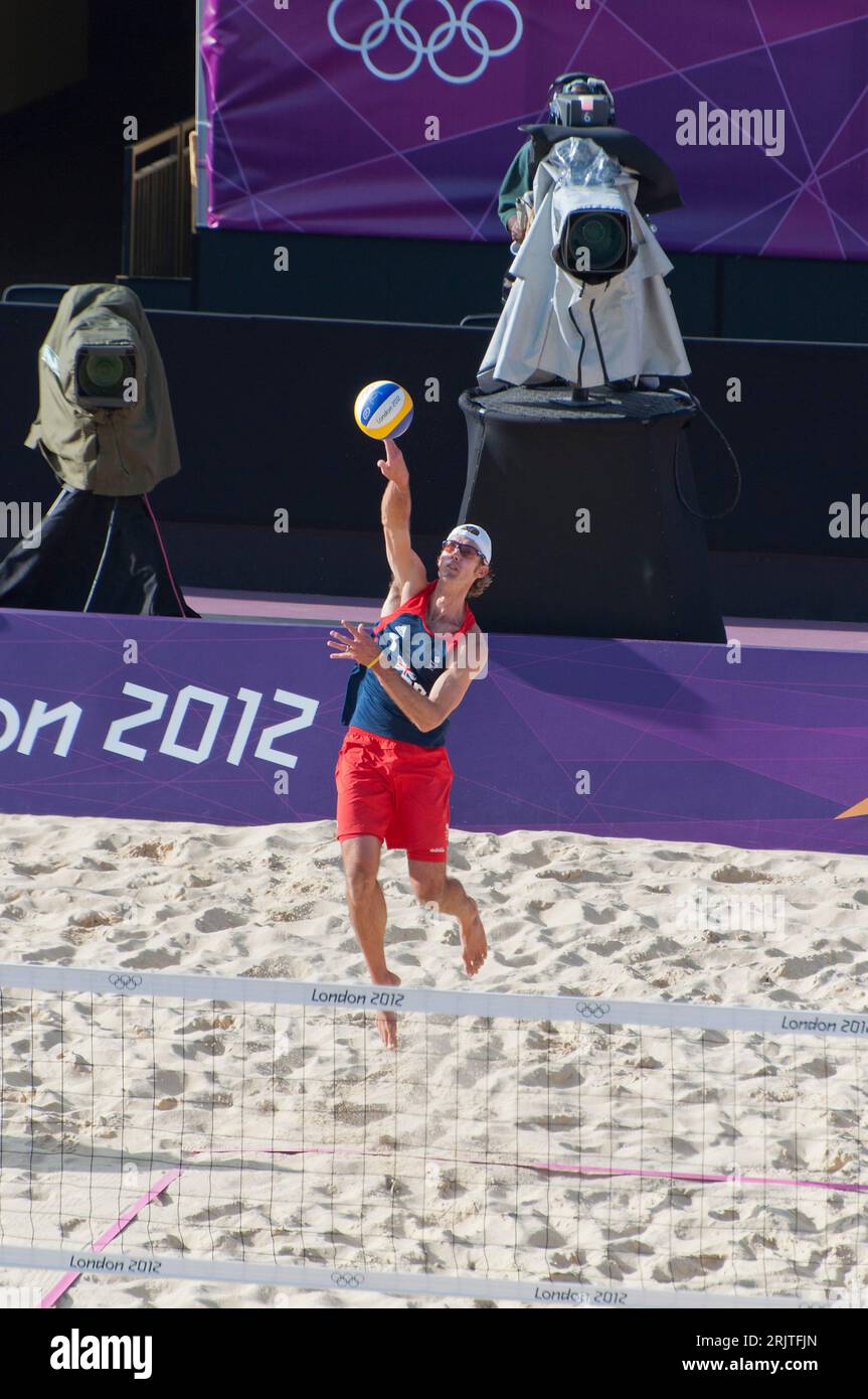 Men beach volleyball olympics hires stock photography and images Alamy