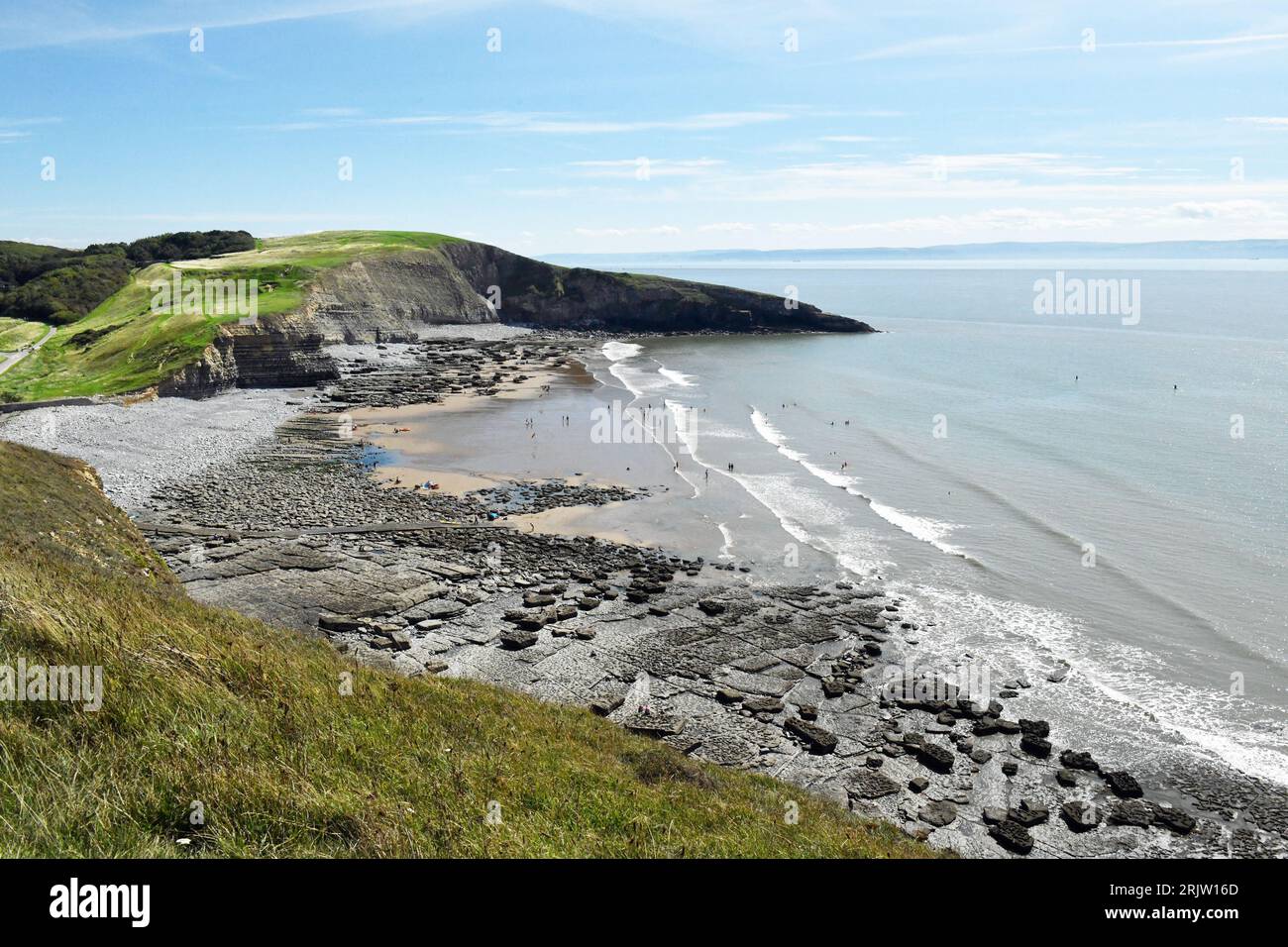 A stunning view of Dunraven Bay or Southerndown Beach on the Glamorgan Heritage Coast (AONB Beach) with the beach, receding tide, cliffs, etc Stock Photo