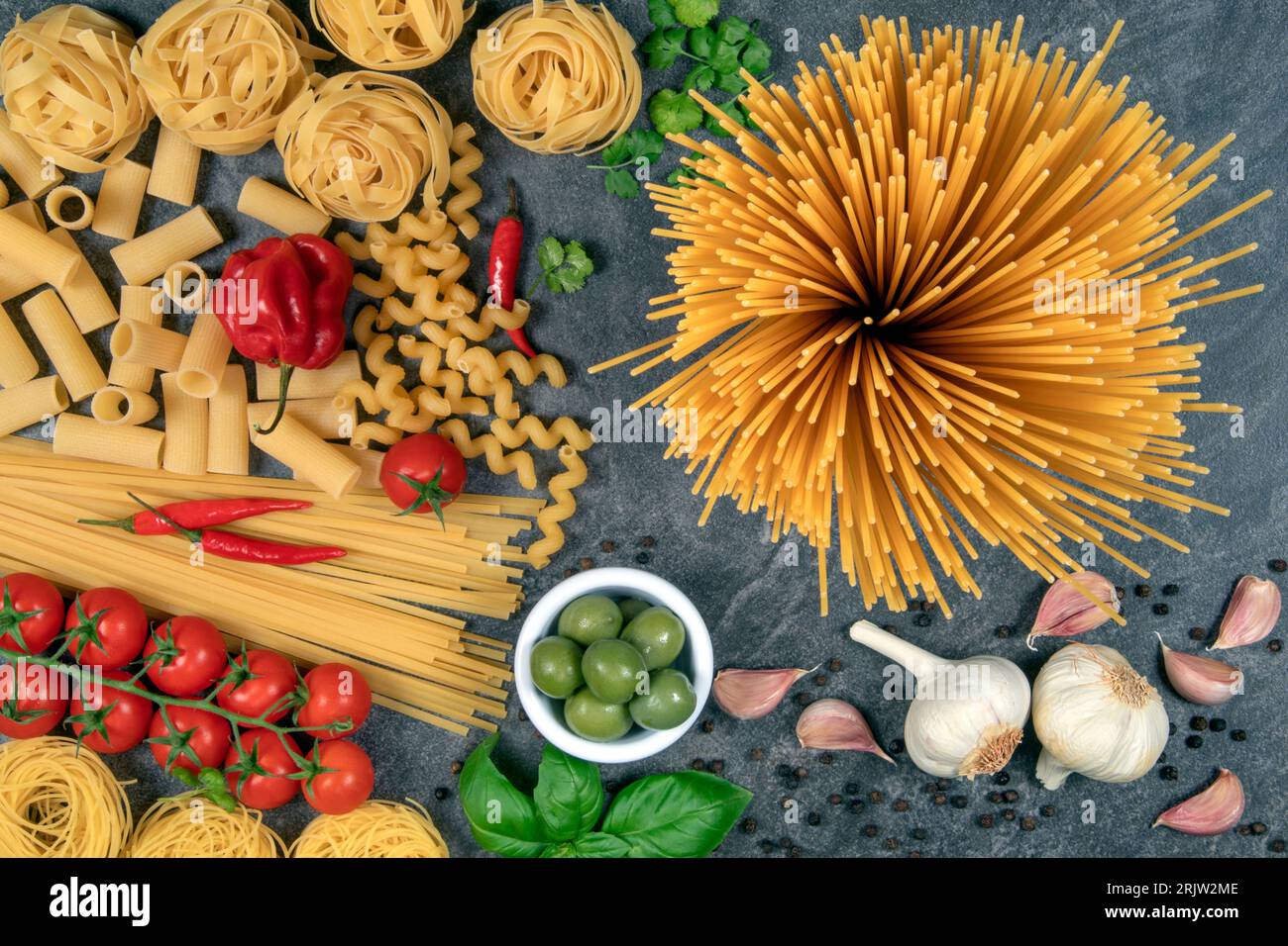 Italian Pasta Spaghetti, vermicelli, linguine, spirali, rigatoni and